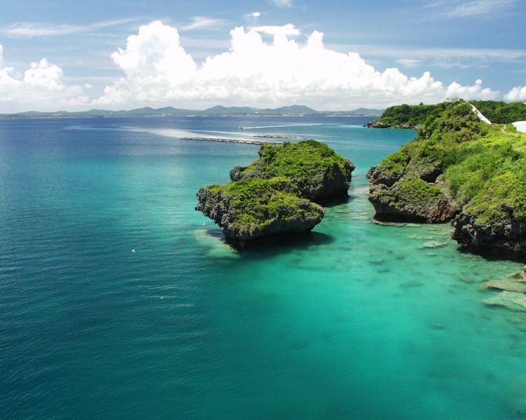 伊計島－沖縄旅行のための海の写真集
