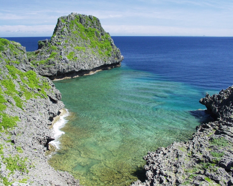真栄田岬－沖縄旅行のための海の写真集