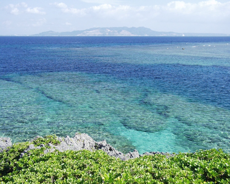 万座ビーチホテル　－沖縄旅行のための海の写真集