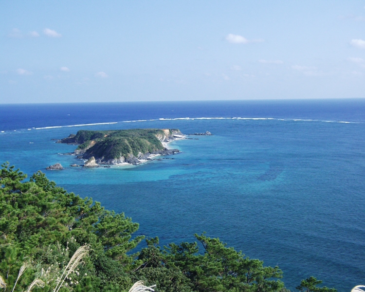 安田（アダ）－沖縄旅行のための海の写真集